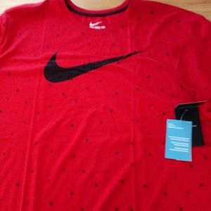 Nike pattern t shirt